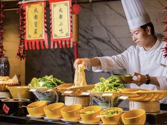 -岷山饭店-芝芝自助餐厅