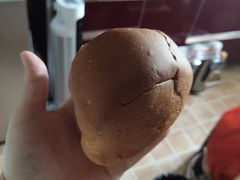 -白玉兰食品甜凤店(合生汇店)