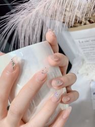 -尤米一站式美甲美睫