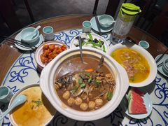 -卢大鲜鱼头捞饭(美利广场店)