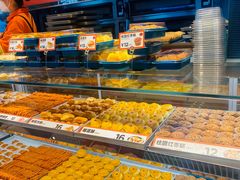 面包甜点陈列柜-東更道点心行(北京龙湖熙悦天街店)