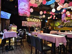 -鲨鱼美式餐厅酒吧Sharky
