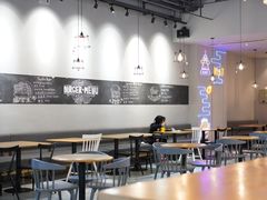 大堂-HELLO 27 意面·沙拉·帕尼尼