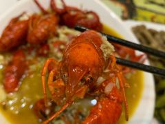 -扒虾小妹儿麻辣海鲜(宏图街店)