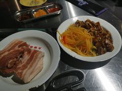 椒盐五花肉-马路牙子地桌烤肉(工体店)