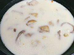 -煲宫猪肚鸡(昆山金鹰国际购物中心店)