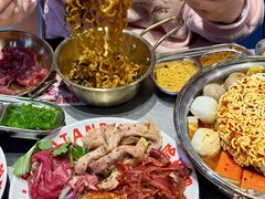 -哈哈碳都·牛肋条无限自助烤肉(台江万达店)