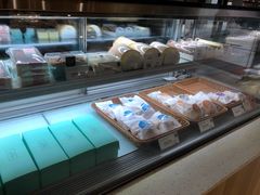 -顶东面包花园·生日蛋糕(世博店)