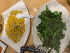 -兔行天下-鸿鹤鲜锅兔(中海国际店)