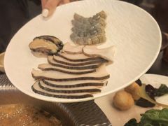-牛YO寿喜烧·铁板烧和牛火锅自助(市府恒隆店)