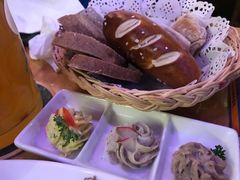 -皇冠自酿啤酒坊(中国红街5号楼店)