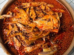 -土砂锅生态山庄·非遗砂锅雅鱼