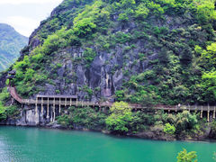 -汉中石门栈道风景区