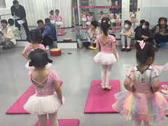 -小芳舞蹈团·少儿舞蹈·中国舞(龙江校区)