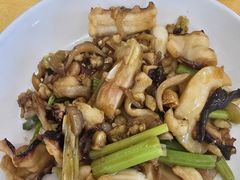 -鹏城人家海鲜酒家·23年老字号(较场尾店)