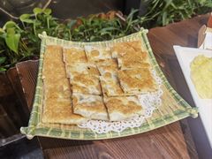 -乡土黄·鲜牛肉火锅·小龙虾(兴业街店)