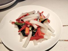 -阿瓦山寨·湘菜现炒·剁椒鱼头王(咸阳总店)