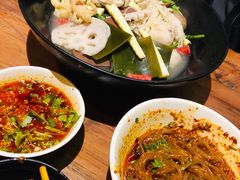 -万记麻辣烫国展总店