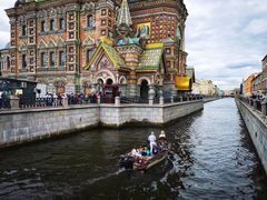 -滴血救世主教堂