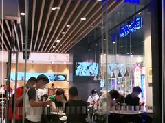 -巴黎贝甜(大宁国际商业广场店)