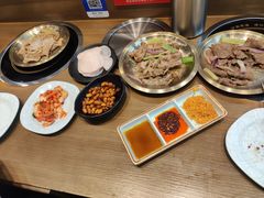 -猪啊牛呀羊啊铜盘烤肉(正大广场店)