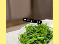 -香港新发烧腊茶餐厅(水围店)