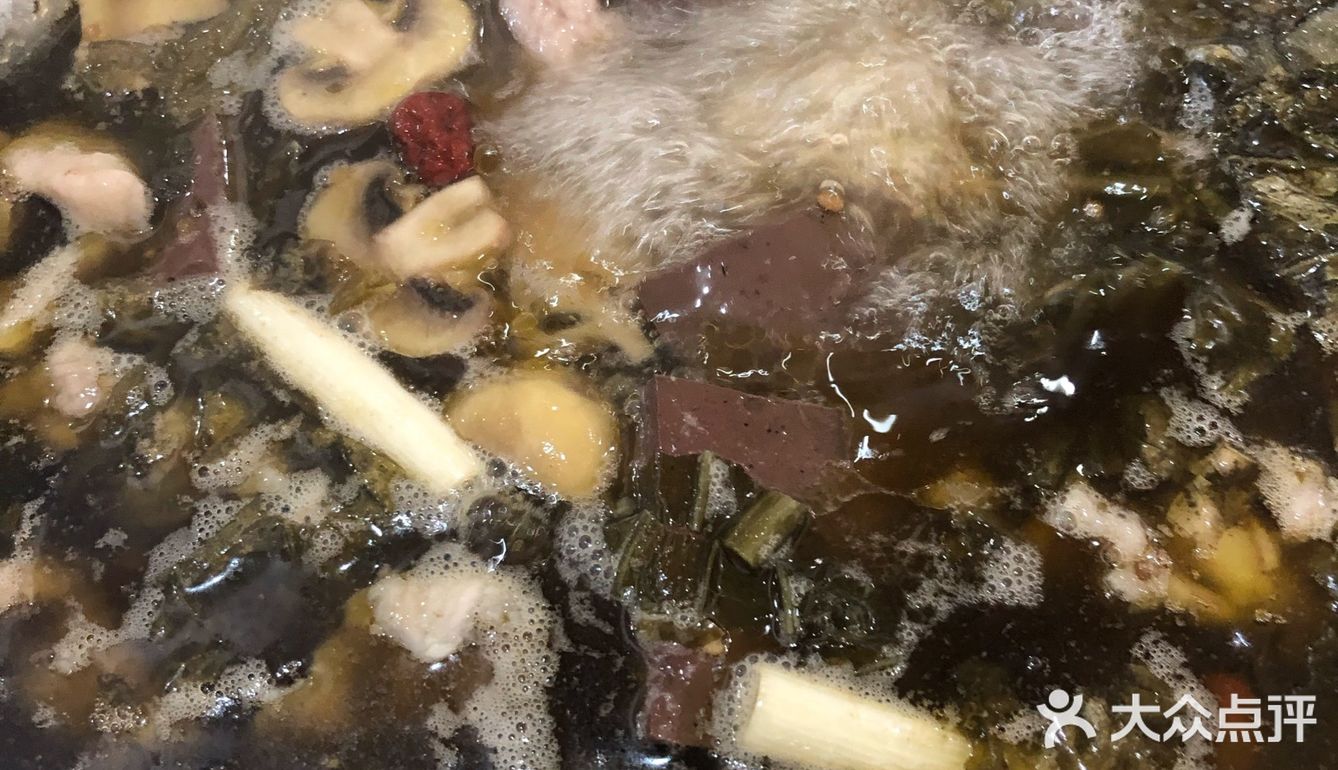 不算惊艳 「鳝段排骨」排骨鳝段本来是汤锅