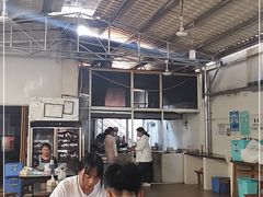大堂-正宗杨记普洱酸醋米线(总店)