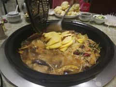 -老渔翁笨锅炖(迎宾路总店)