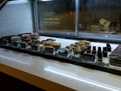 面包甜点陈列柜-Awfully Chocolate(来福士广场店)