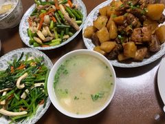 -爱的果实月嫂育婴师(世纪东方店)