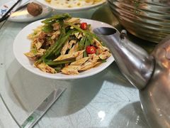 -汉水缘鲜鱼庄(黄雁村店)