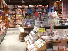 -新华书店(永安路店)