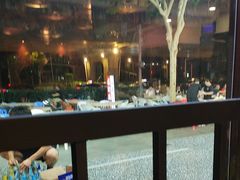 -老街烧烤大排档·地道湖北菜·龙虾馆(汉口火车站店)