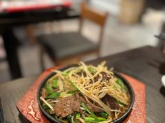 铁板牛肝炒韭菜豆芽-九州酒场ひこぞう(2号店)