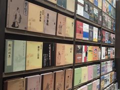 -钟书阁(群光广场店)