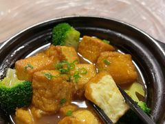 自制鲍汁豆腐煲-李记潮汕砂锅粥(营福路店)