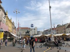 -耶拉契奇总督广场