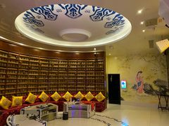 -异次元·LIGHT HOUSE·美食酒廊·休闲露台