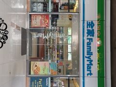 -全家便利店(沪太路三店)