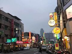 -龙虎塔