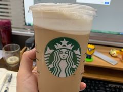 -星巴克臻选(深圳龙华红山天虹店)