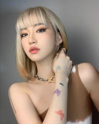 -AYO SALON