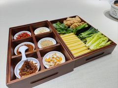 煎饼卷时蔬-金狮麟·新豫菜(杏石口路店)