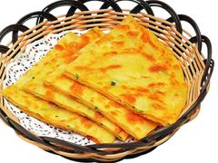 葱油饼-鱼鲜饭香·招牌汽锅剁椒鱼头王