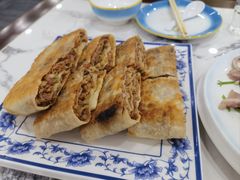 -虹海圣肉饼店家常菜馆