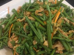 -东北四季饺子王(华山路店)