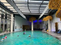 -上海滴水湖皇冠假日酒店