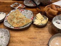 阿拉善驼肉馅饼-格日勒阿妈蒙古厨房(巨海店)