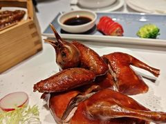 玻璃脆皮乳鸽皇-新雅(丰盛里店)